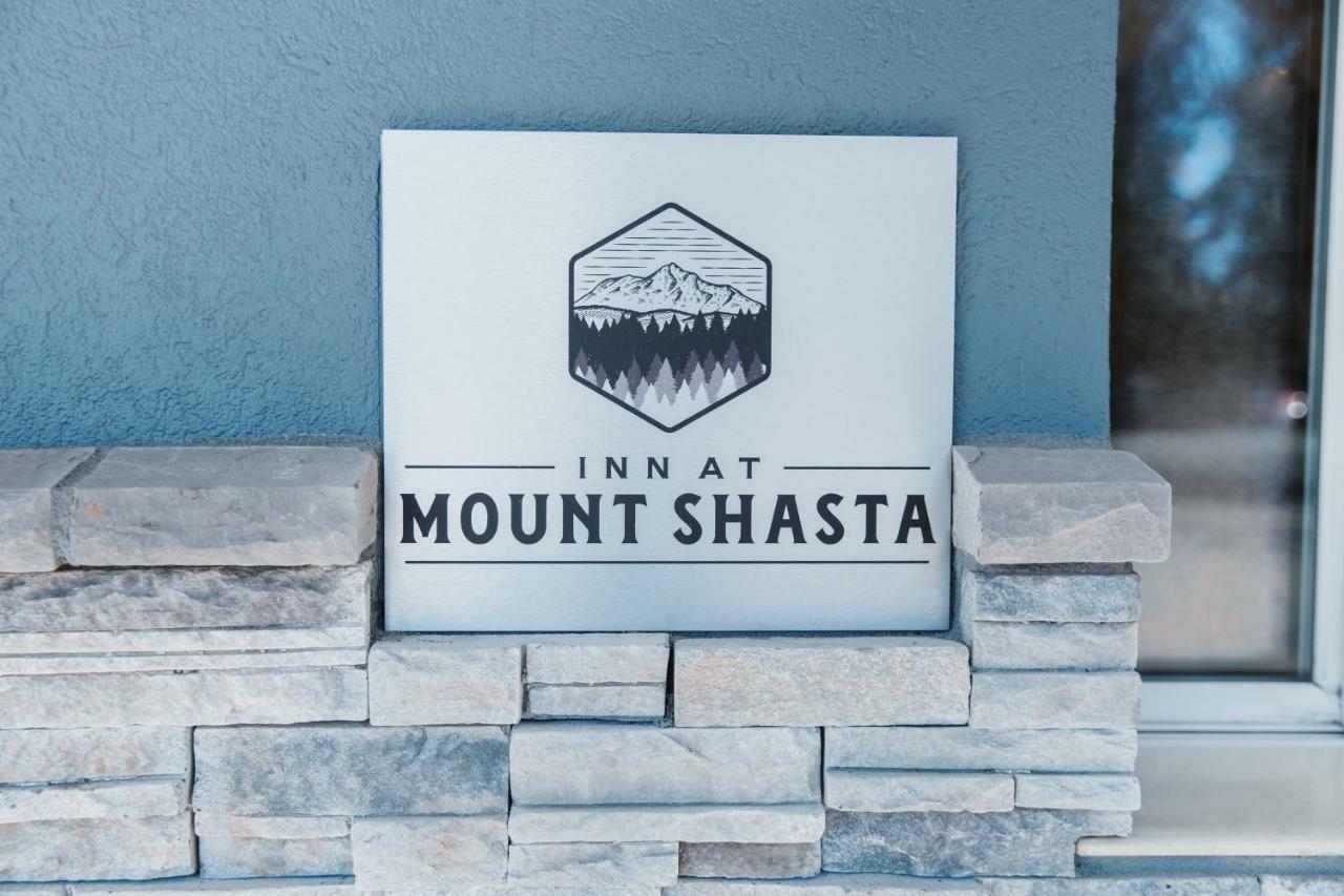 Inn At Mount Shasta Esterno foto